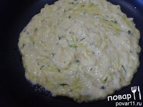 Блинный пирог из кабачков с начинкой