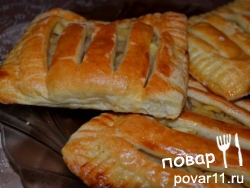 Слойки с яблоком и корицей